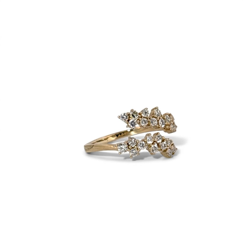 14K Yellow Gold Women's Ring, set with 23 Round Diamonds totaling 0.50ct, F color, VS1 clarity, Size 6.5.