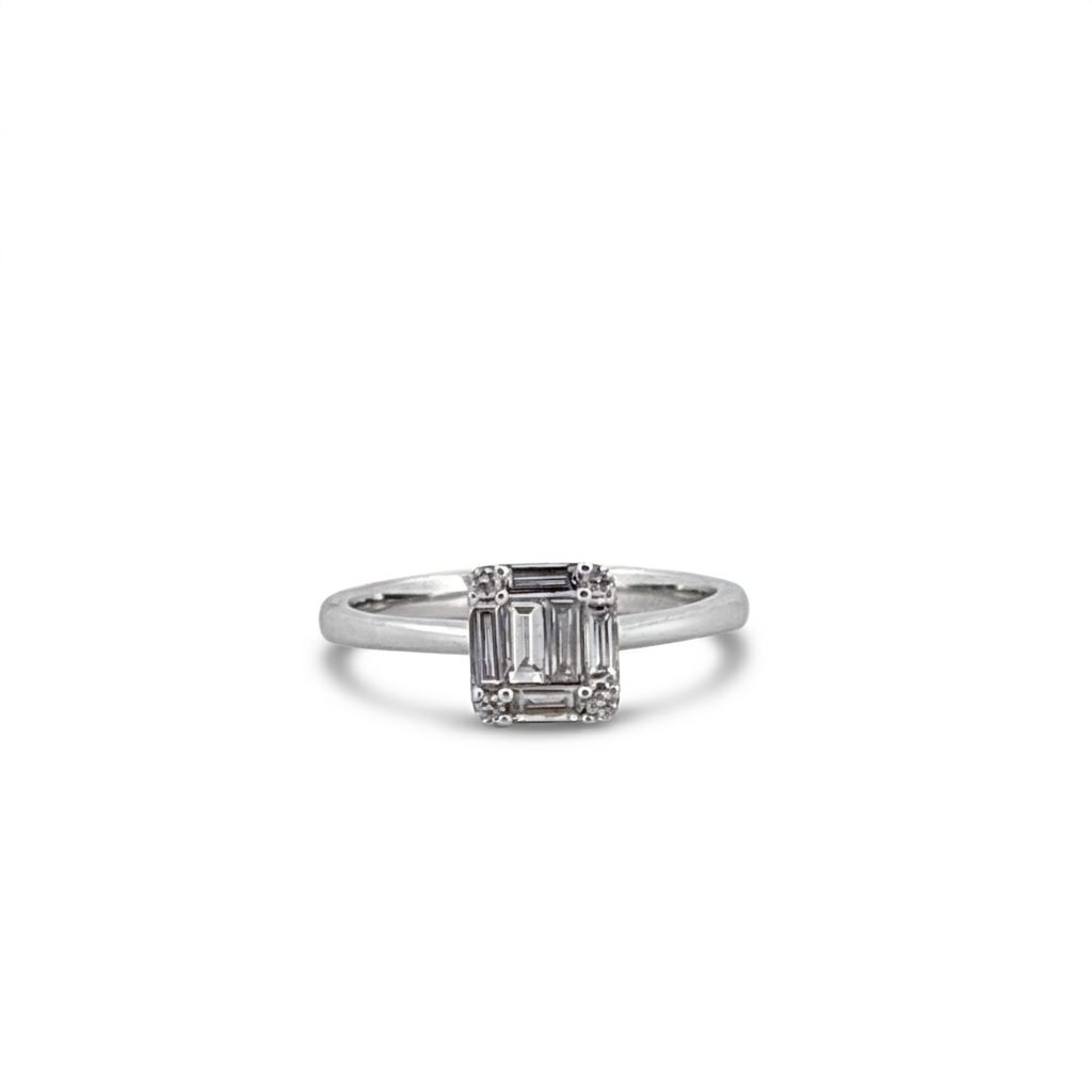 Women's 14K White Gold Ring with 0.3ct F VS2 Baguette Diamonds and 0.1ct F SI1 Round Diamonds.