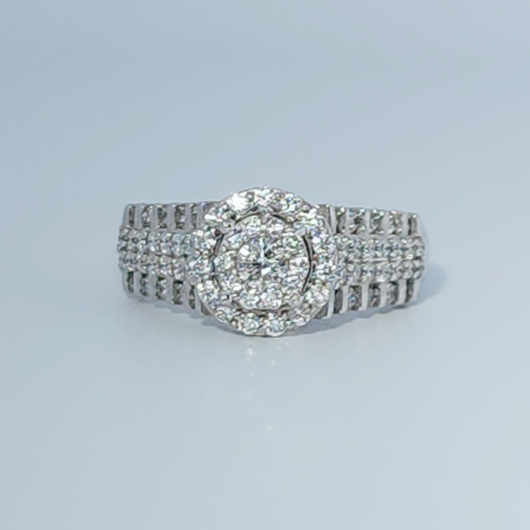 Diamonds Head, Cluster Solitaire Ring, Natural Diamonds(0.90 CTW) GH/SI1
