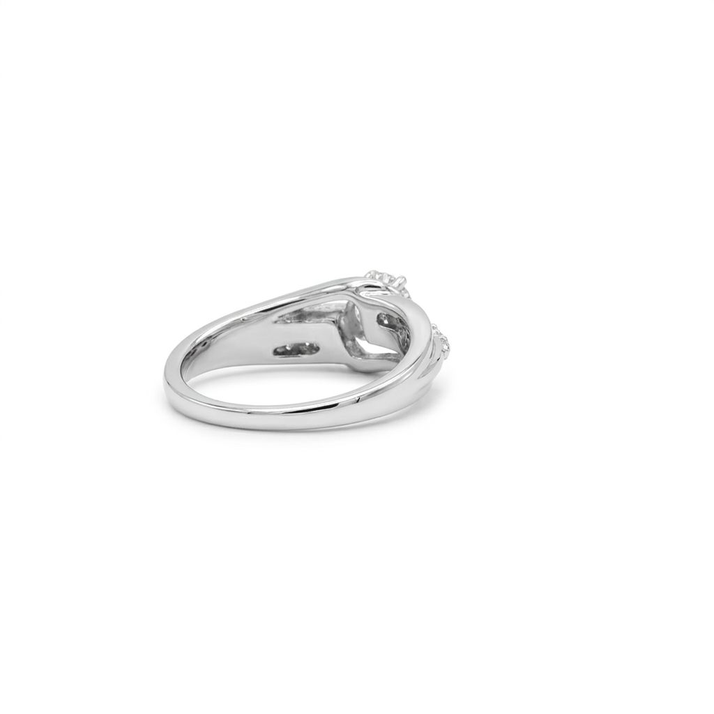 14K White Gold Engagement Ring, set with 1 Round Diamond (0.25ct, G, Slightly Included) and multiple smaller Diamonds (total 0.37ct), Size 7.
